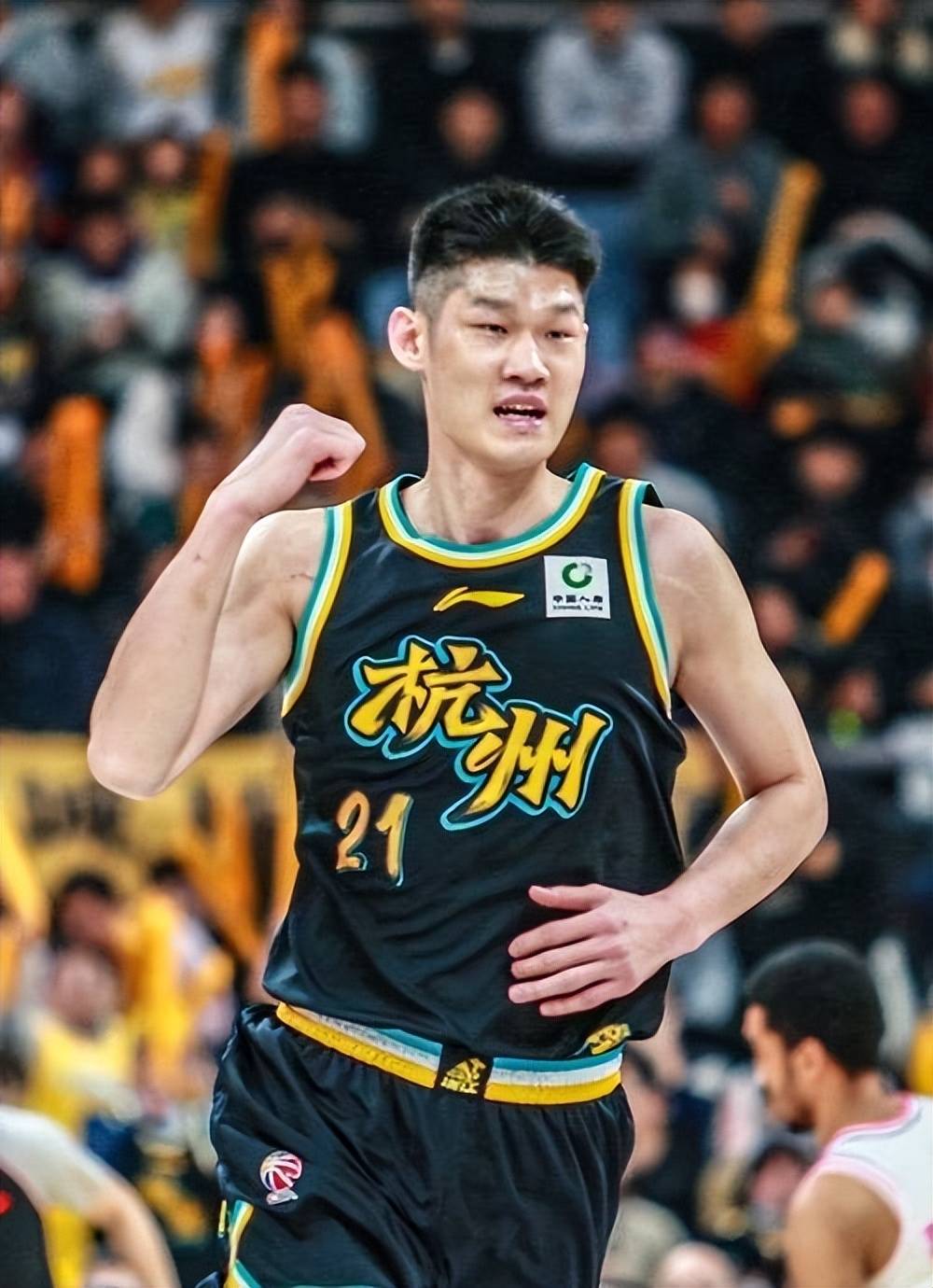 长春男篮再进一步，强势斩获胜利(长春男篮再进一步,强势斩获胜利的球员)