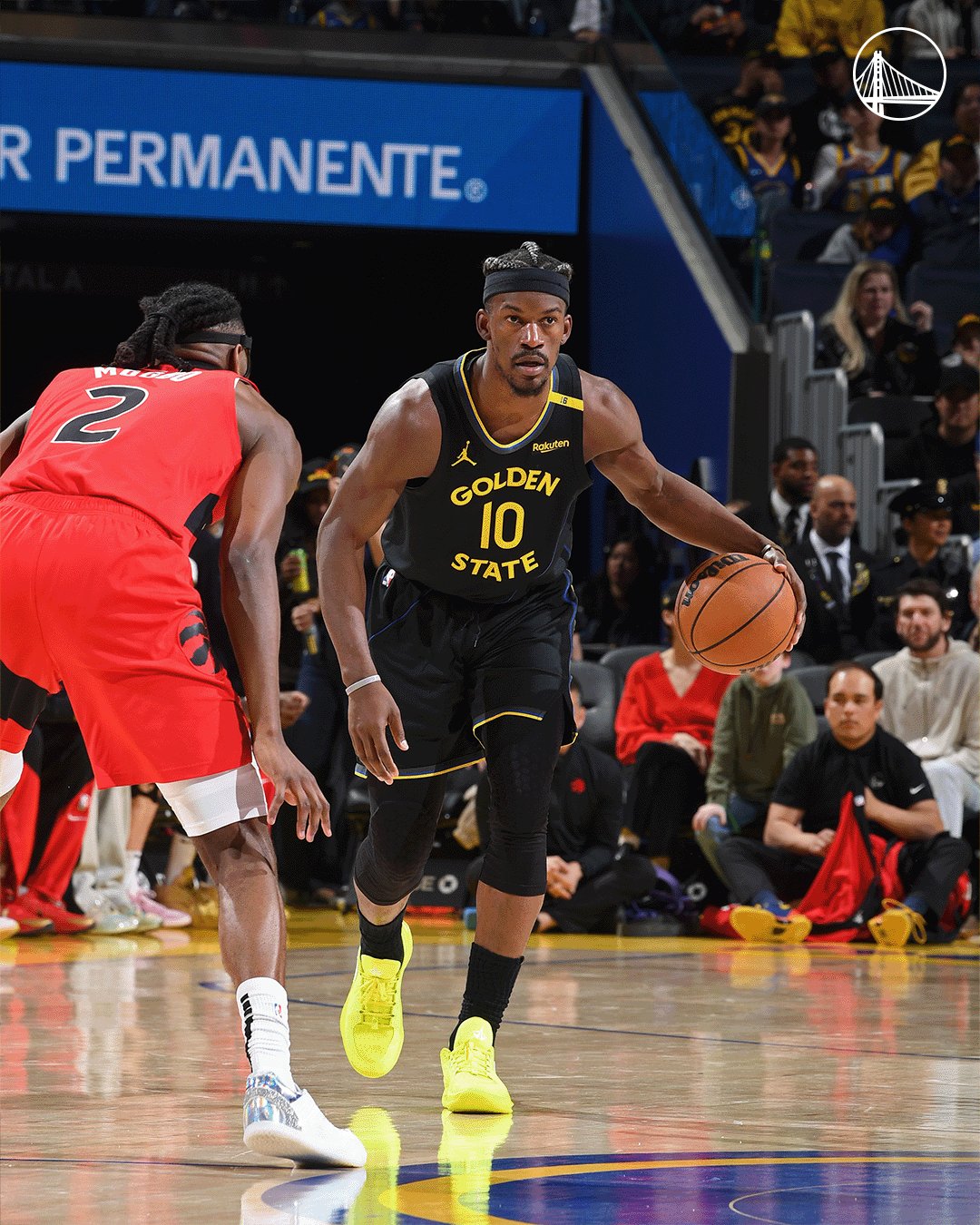 勇士客场对阵猛龙,抢夺胜利 勇士客场对阵猛龙,抢夺胜利