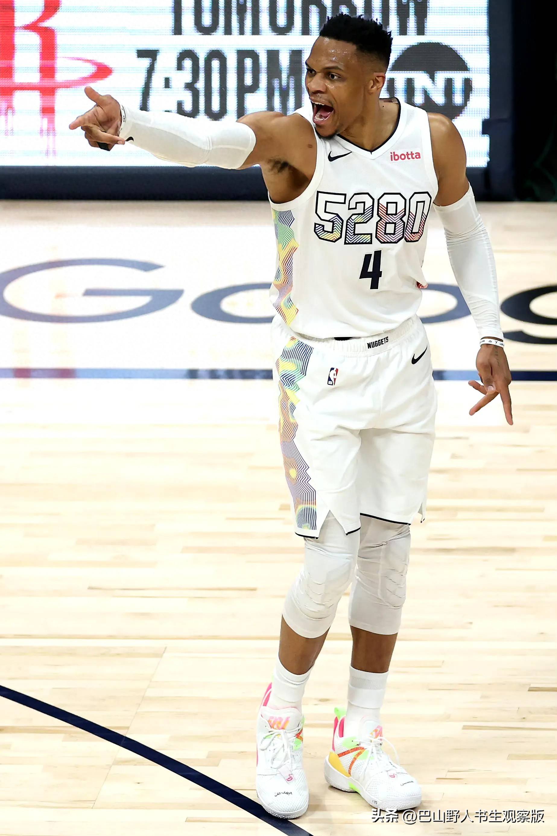 快船大胜掘金!保持不败战绩 快船大胜掘金!保持不败战绩