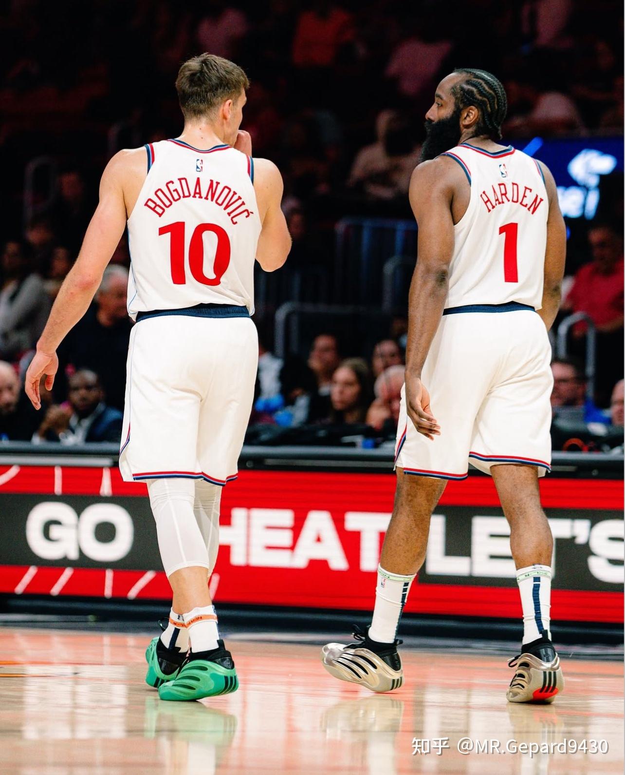 快船迎战老鹰,双方实力相当 快船迎战老鹰,双方实力相当